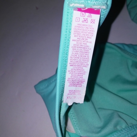 Victoria Secret Swim Bikini Top - Picture 8 of 8